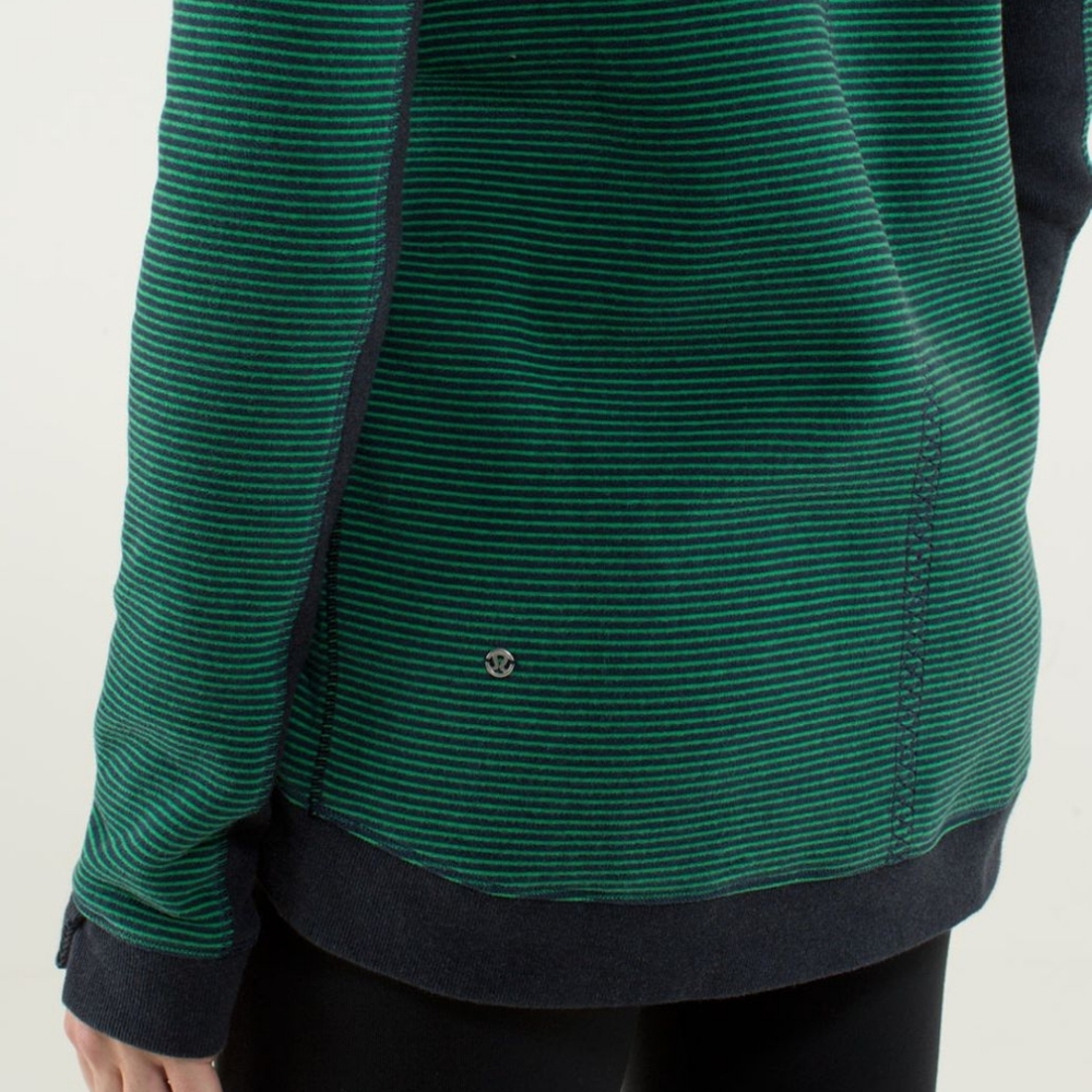 Euc Lululemon Avenue Pullover - image 8